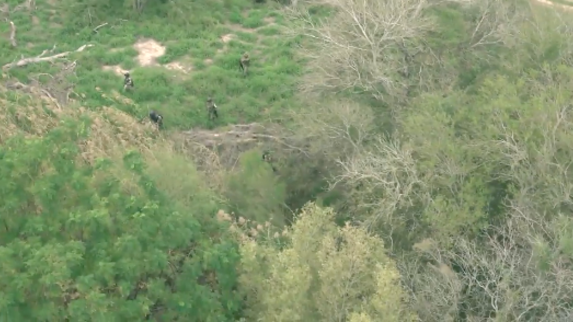 Ejército mexicano en apoyo a la Patrulla Fronteriza para detener cruces ilegales