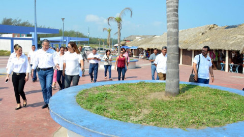 Supervisa Adrián Oseguera proyectos de Playa Miramar