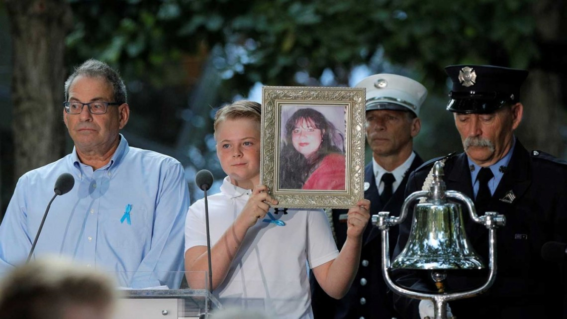 Conmemora EU a víctimas del 11S