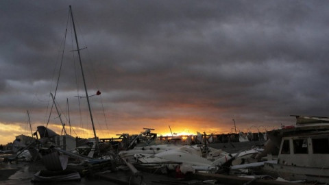 Dos muertos tras paso de “Michael” en Florida