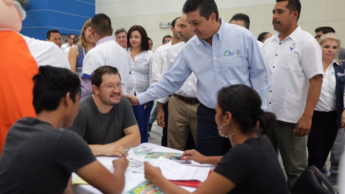 Inaugura Gobernador Feria Nacional del Empleo para los Jóvenes