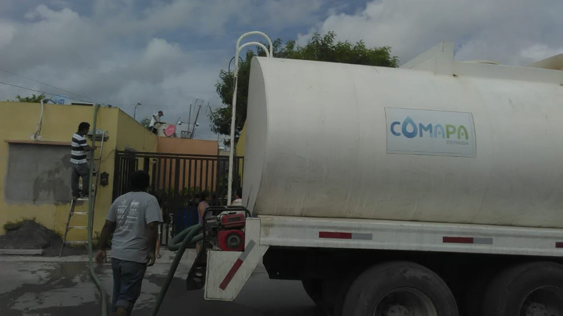 Abastece COMAPA agua potable a Hacienda Las Bugambilias