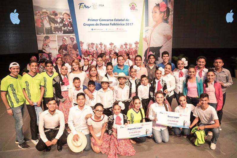 Premia DIF a ganadores de 1er Concurso de Grupos de Danza Folklórica