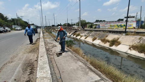 Dirige Alcalde de Reynosa mantenimiento de drenes pluviales