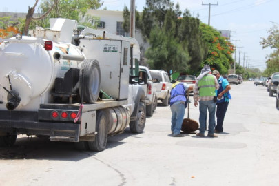 Sigue desazolve de caudales, se envían más pipas y continúa reparación de infraestructura