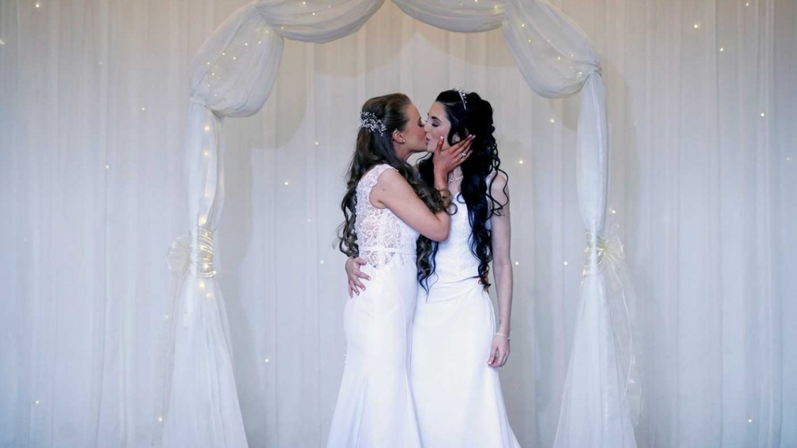 ¡Enhorabuena! Se celebra la primera boda homosexual en Irlanda del norte