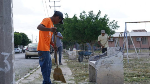 Limpian Fraccionamiento Praderas del Sol