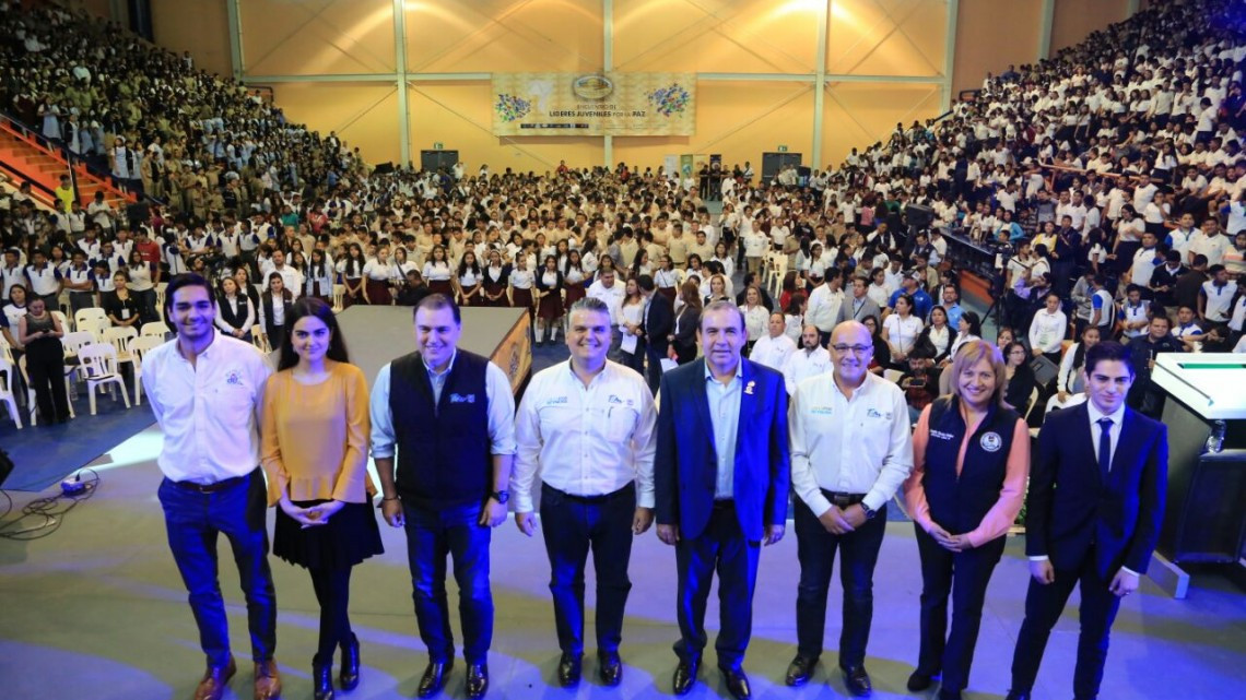 Jóvenes son convocados a convertirse en agentes de cambio por la paz