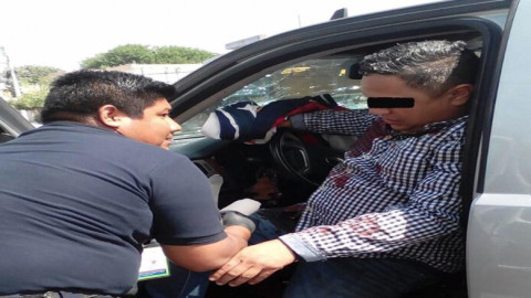 Marinos abren fuego contra civiles 