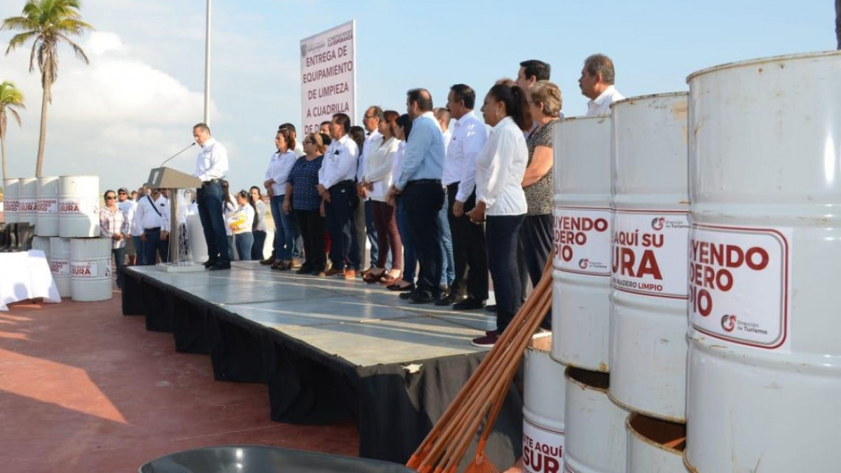 Dotan de equipamiento a cuadrillas de limpieza en Playa Miramar