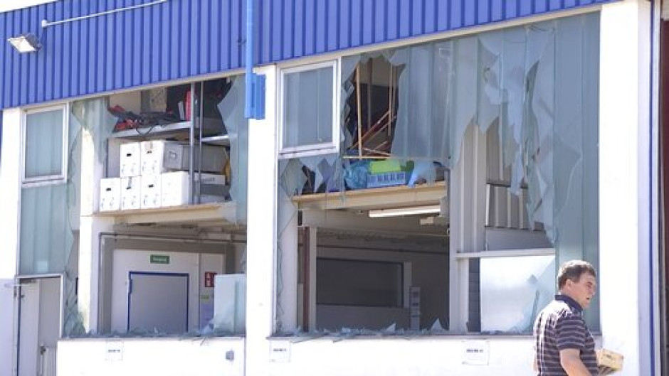 Bomba de II Guerra Mundial daña edificios en Alemania