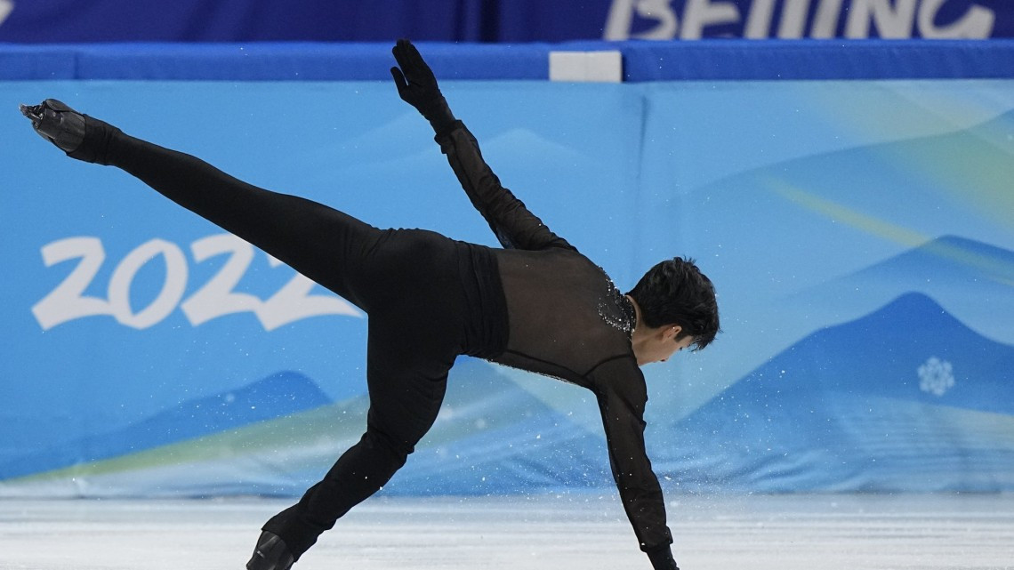 Culmina Donovan Carrillo entre los mejores 20 patinadores del mundo en Beijing