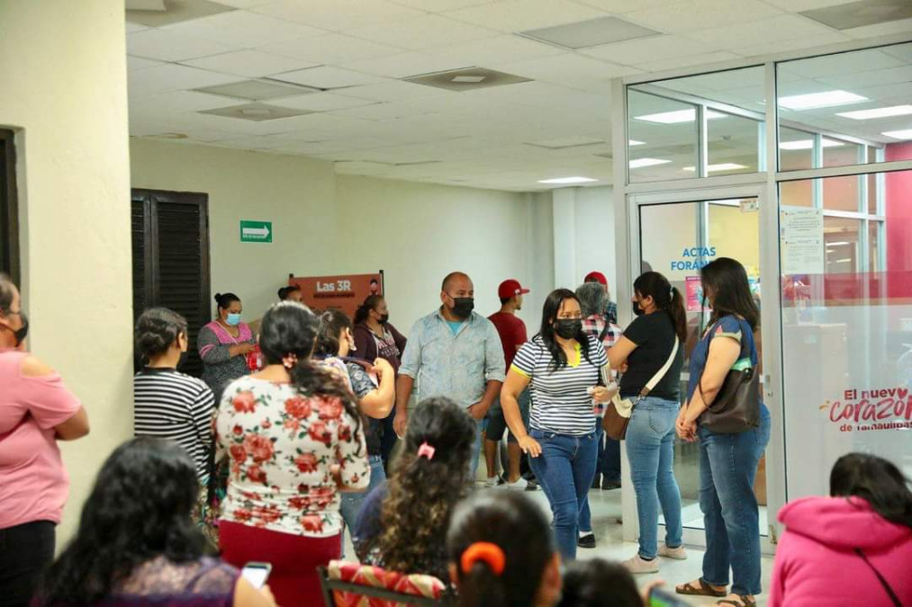 Ofrecen Becas para los trabajadores de la Salud e hijos 