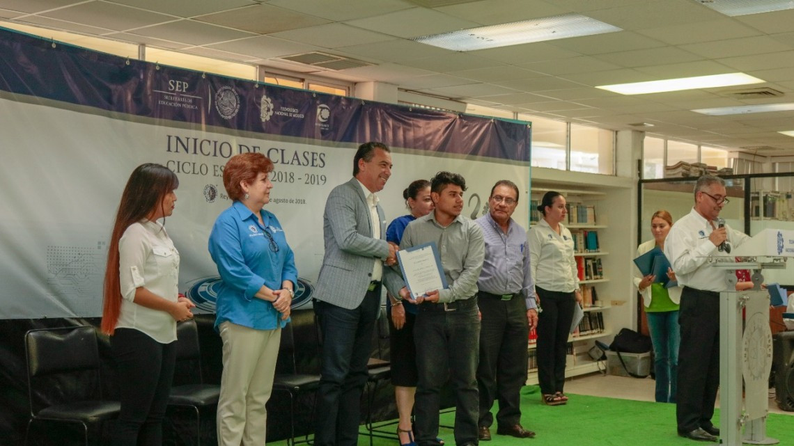 Inauguran Alcalde y directora del ITR Ciclo 2018-2019