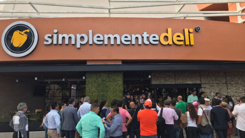 Inauguran simplemente Deli en plaza Pirámide de Ciudad Madero 