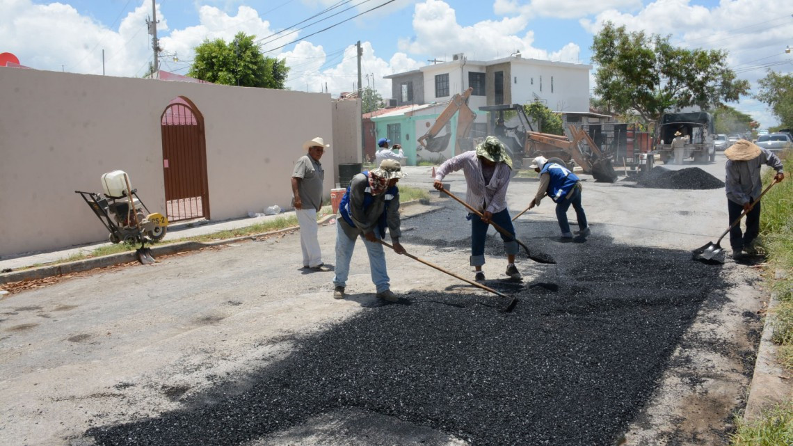 Reparan calles por instrucciones del Gobierno de Reynosa