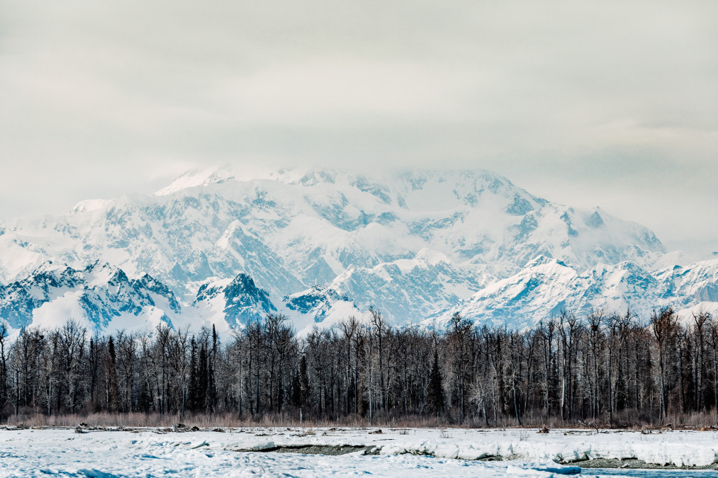 Donald Trump autoriza extracción de petróleo en Alaska 