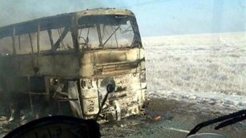 Más de 50 muertos dejó incendio de autobús en Kazajistán 