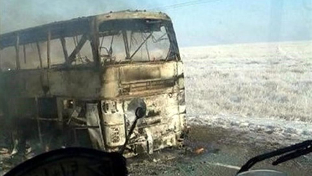 Más de 50 muertos dejó incendio de autobús en Kazajistán 