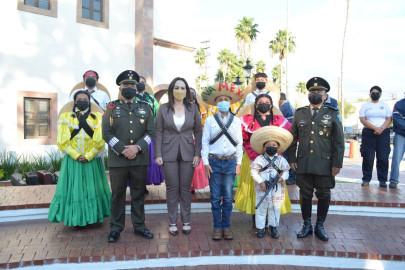 Conmemora con honores gobierno municipal el 111 aniversario del inicio de la Revolución 