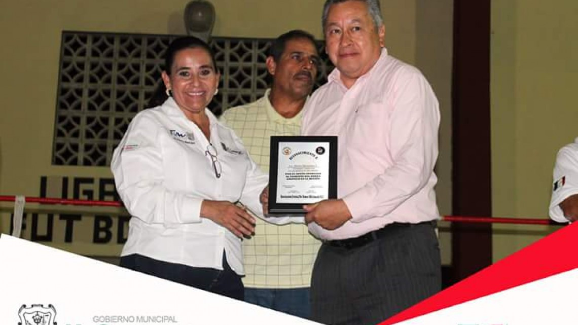 Llevan a cabo “Pelea de campeonato estatal peso Gallo” en Camargo