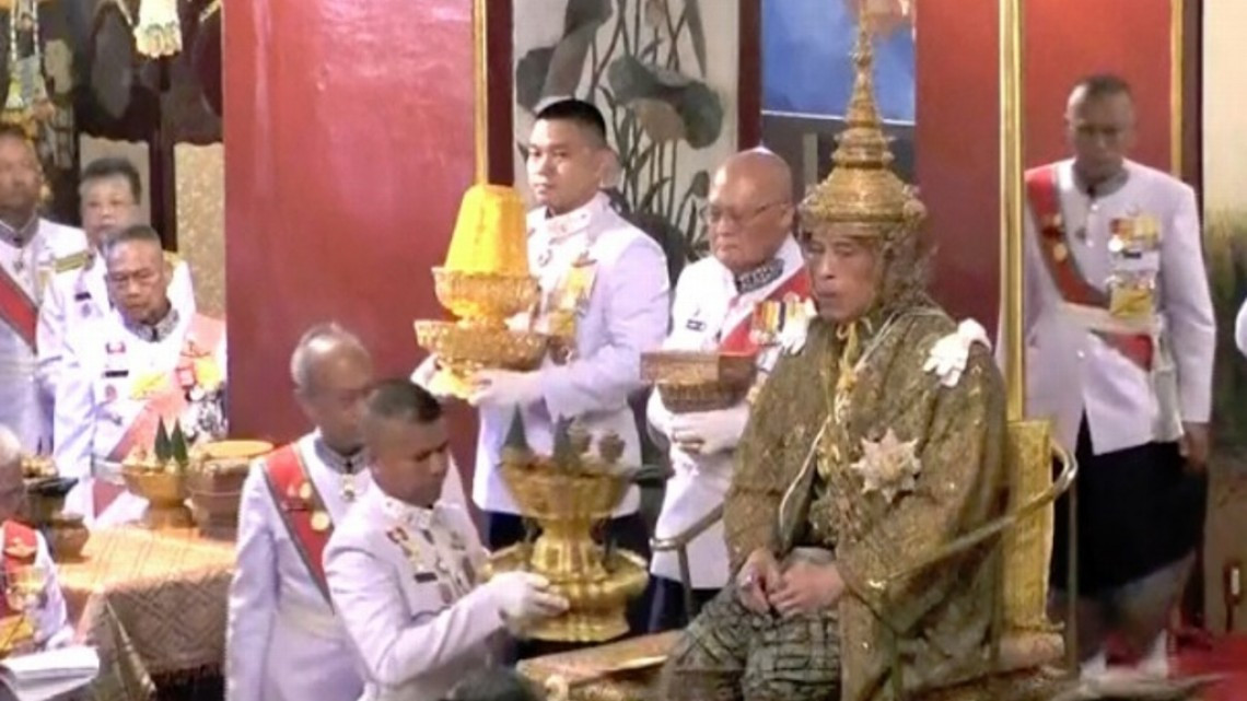 Vajiralongkorn es coronado rey de Tailandia
