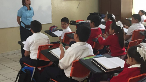 Continúan recepcionando solicitudes para becas en educación básica en el CREDE