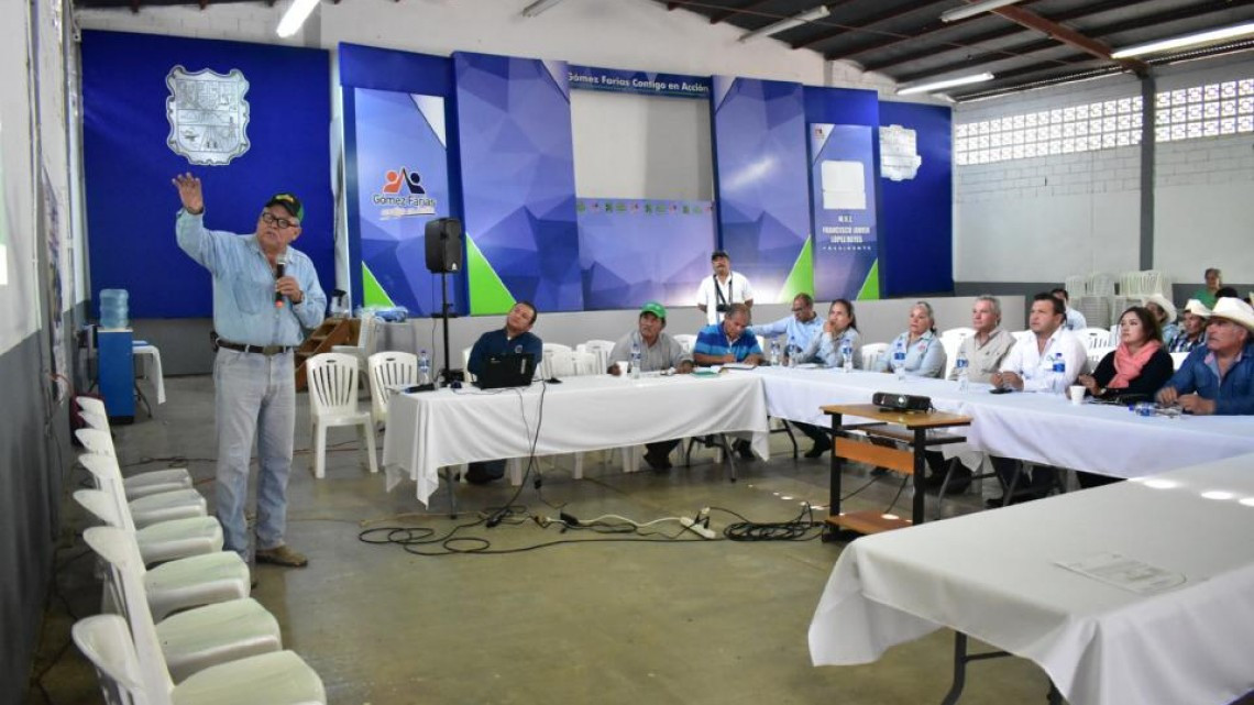 Apoya Gobierno en el control y prevención de la diseminación de la mosca  de la fruta