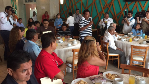 Se reúne Alcalde con propietarios de hostales 