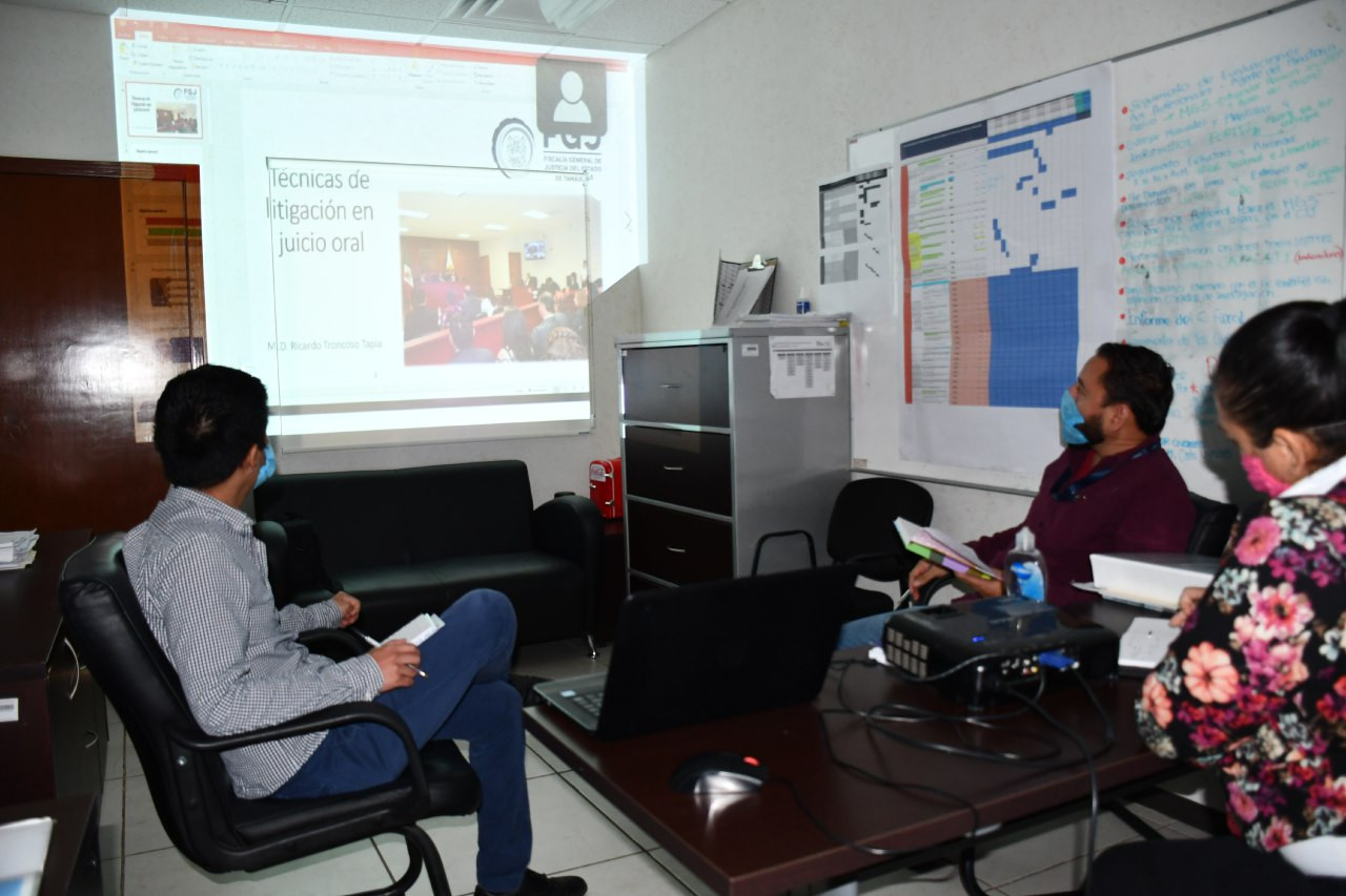 La FGJE imparte curso "Técnicas de Litigación en Juicio Oral Penal"