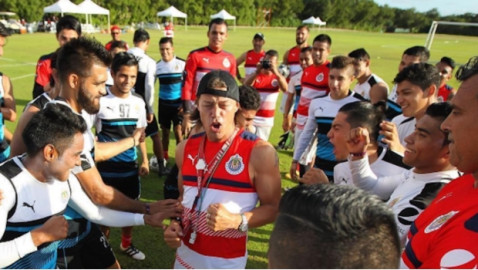Chivas incorpora 2 refuerzos a su pretemporada