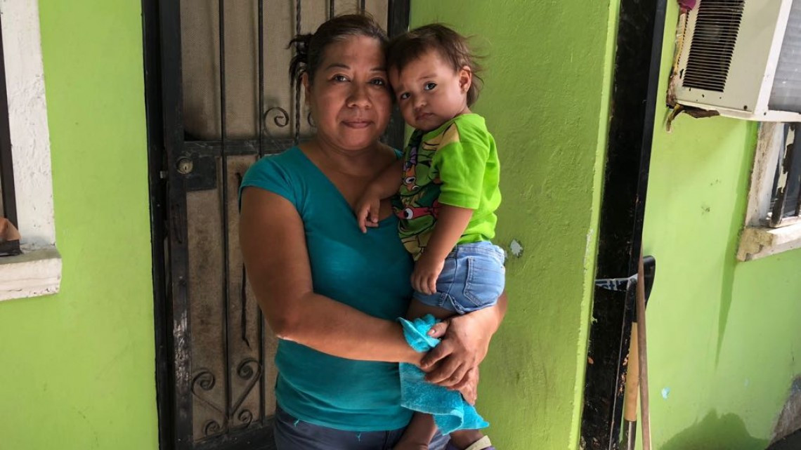 Ahora pintan de colores a La Joya