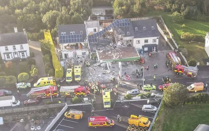 Al menos 9 muertos tras la explosión en una gasolinera en Irlanda