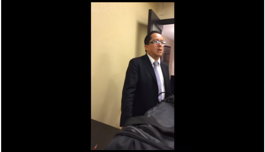 Gobernador de Querétaro cesa a funcionario implicado en sobornos 