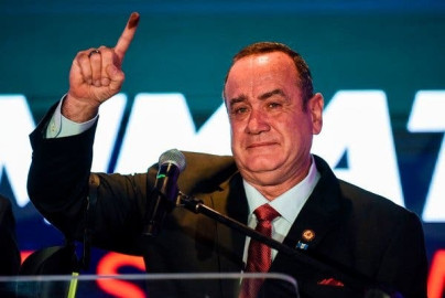 Presidente electo de Guatemala anuncia rompimiento de relaciones con Venezuela 