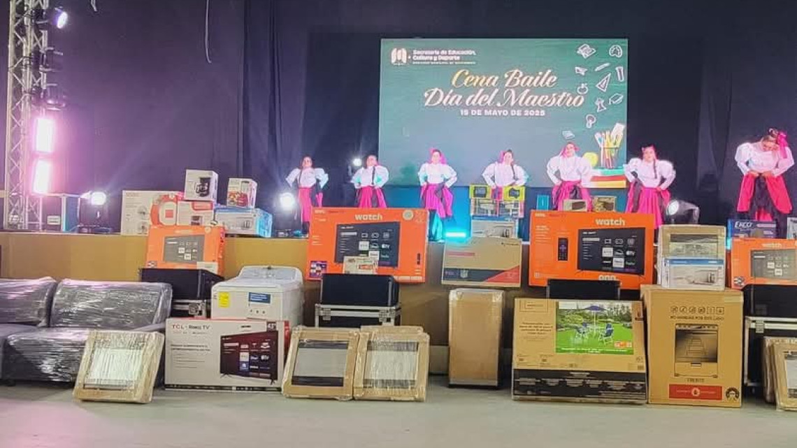 Alcalde de Matamoros reitera compromiso de apoyar a maestros y escuelas