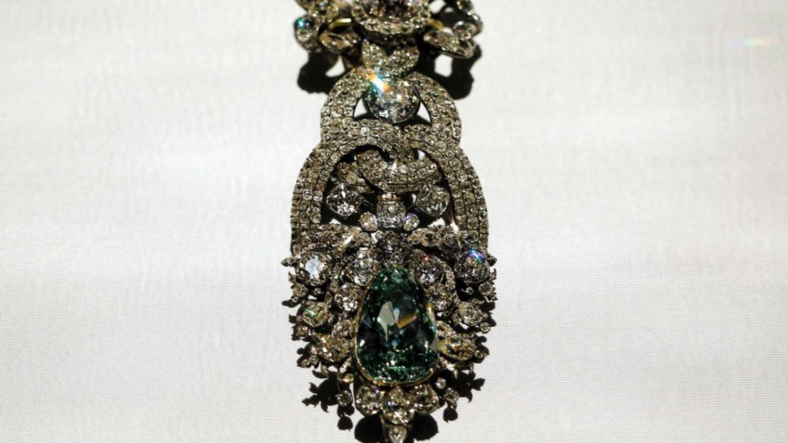 Roban joyas de valor “incalculable” en Alemania