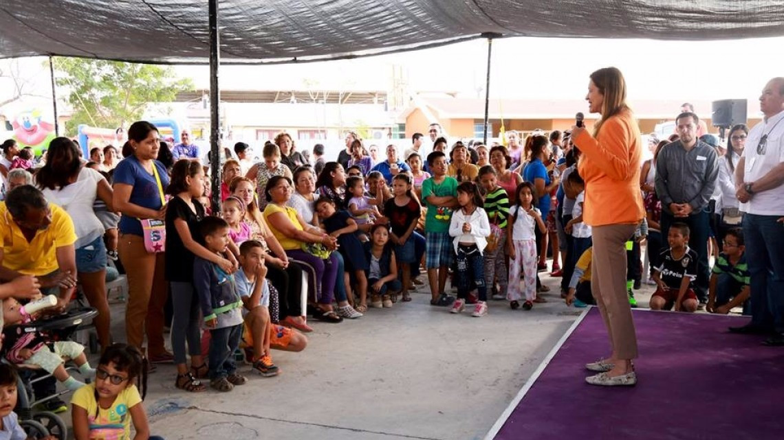 Beneficia DIF la colonia Bugambilias