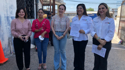 Entregan a Ana Laura Huerta constancia de mayoría de votos