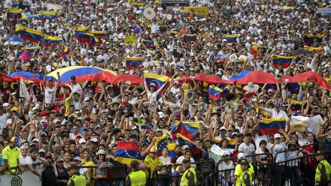 Miles de personas asisten al Venezuela Aid Live