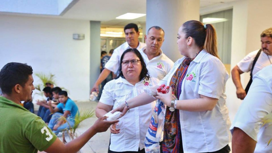 Entregan apoyos del programa “Pensando en Ti”