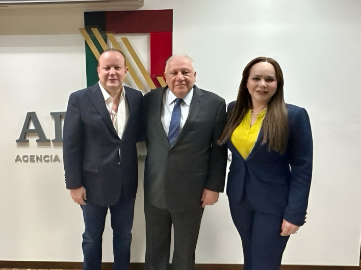 Alcaldesa Carmen Lilia Canturosas se reúne con titular Nacional de Aduanas