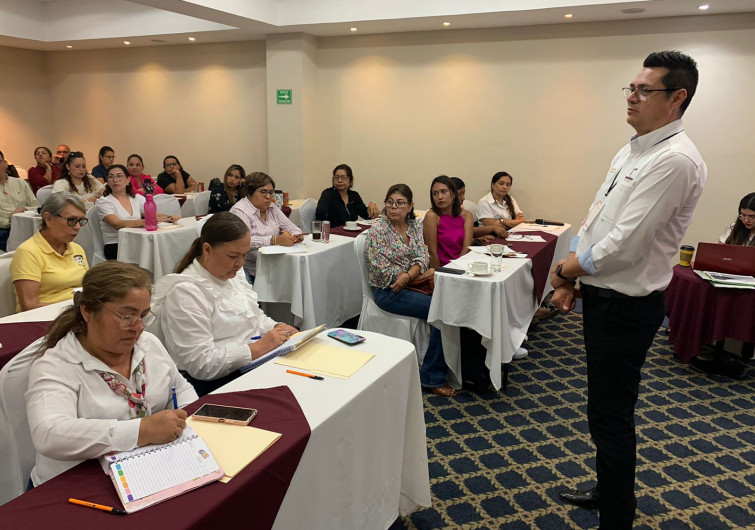 Participa personal educativo en Congreso de Educación Inclusiva