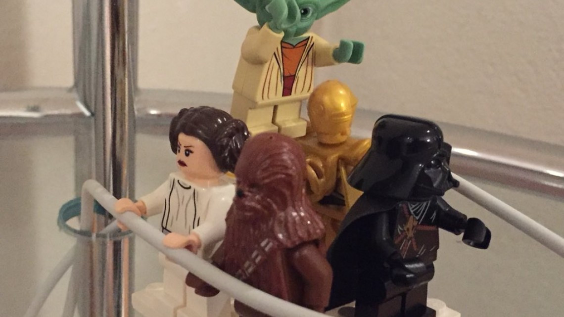 Así puedes usar los muñecos de LEGO