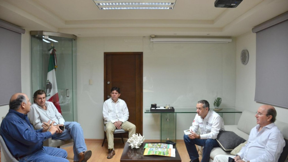 Adrián Oseguera impulsa el desarrollo económico