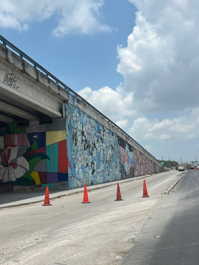 Aviso de vialidad cerrada temporalmente, Villas de la Joya
