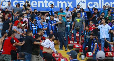 Prohíben entrada a barras visitantes en la Liga MX por actos de violencia en el Querétaro-Atlas