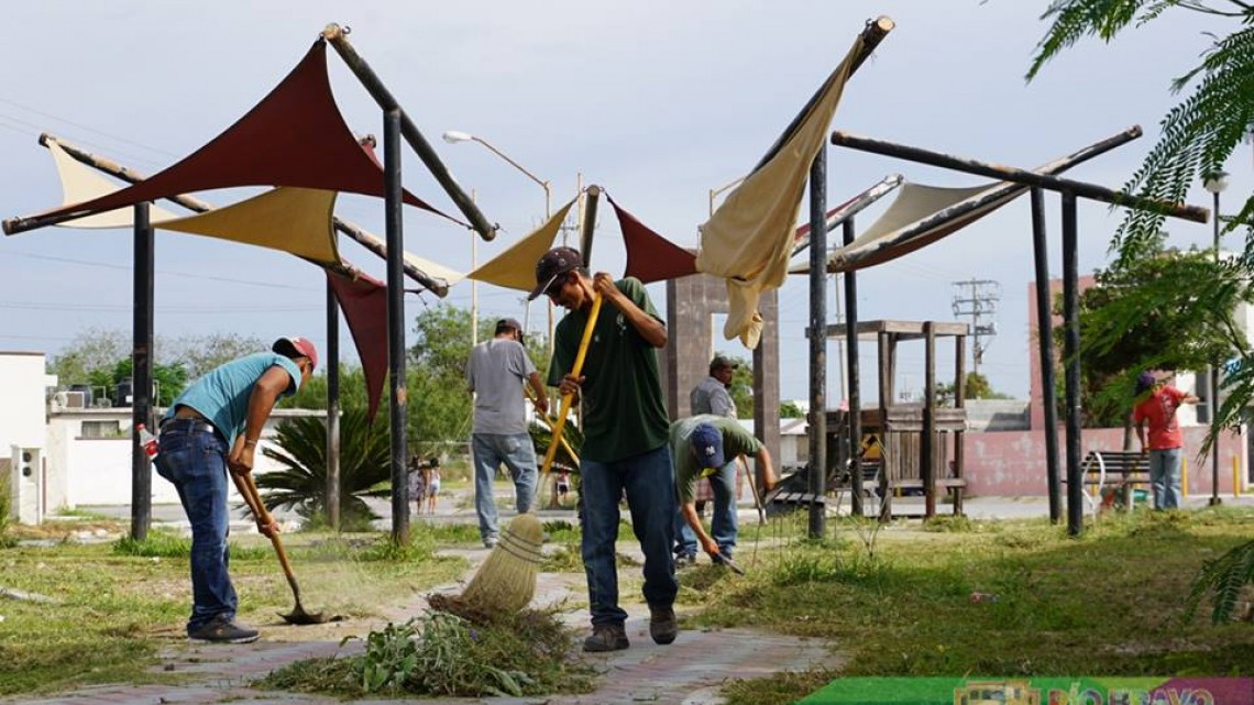 Realizan trabajos de limpieza en Fraccionamiento Las Margaritas