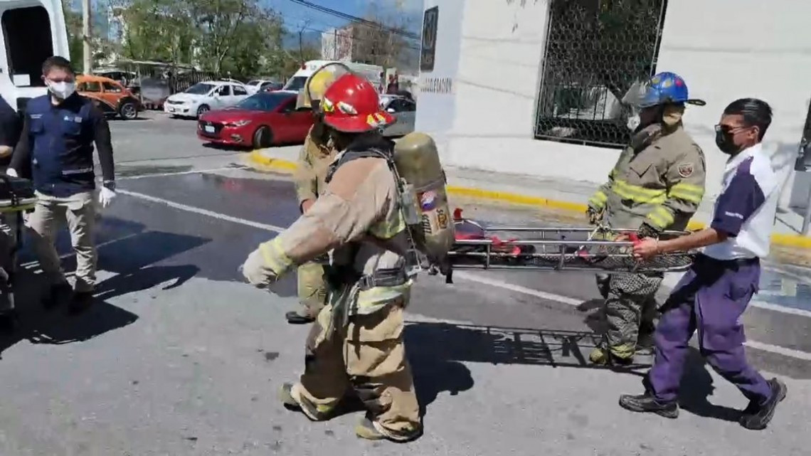 Celebra IMSS 71 años de fundación con simulacros 