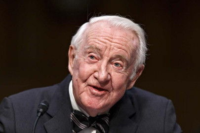 Juez retirado reclama fin de la Segunda Enmienda